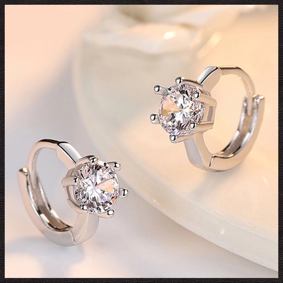 925 Sterling Silver Dazzling CZ Cuff Earrings - Picture 3 of 9